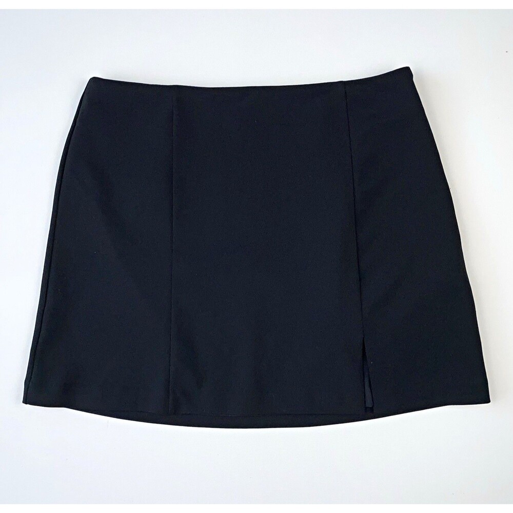 Forever 21 Black Mid-Rise Mini Skirt with Slit & Side Zipper Large